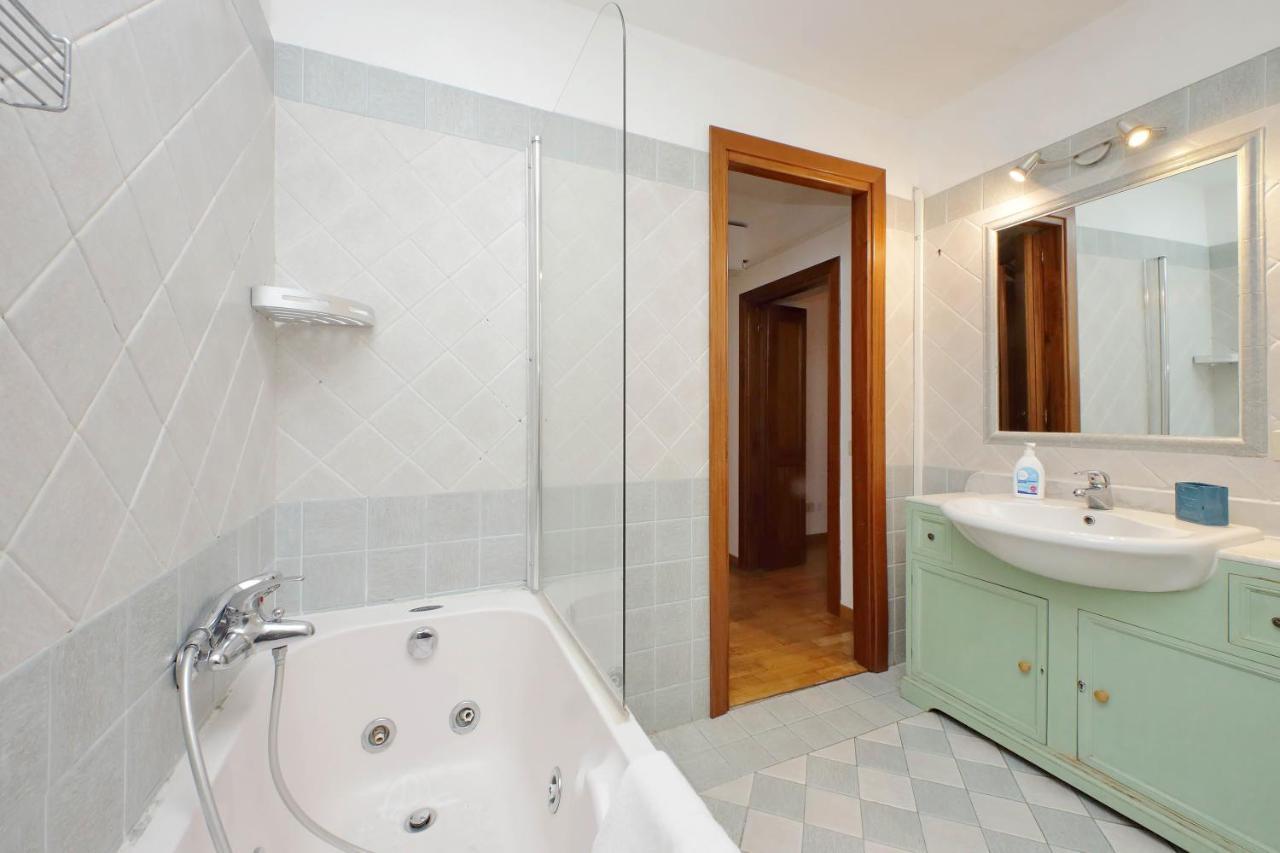 Vatican Spacious Modi Apartment Рим Екстериор снимка